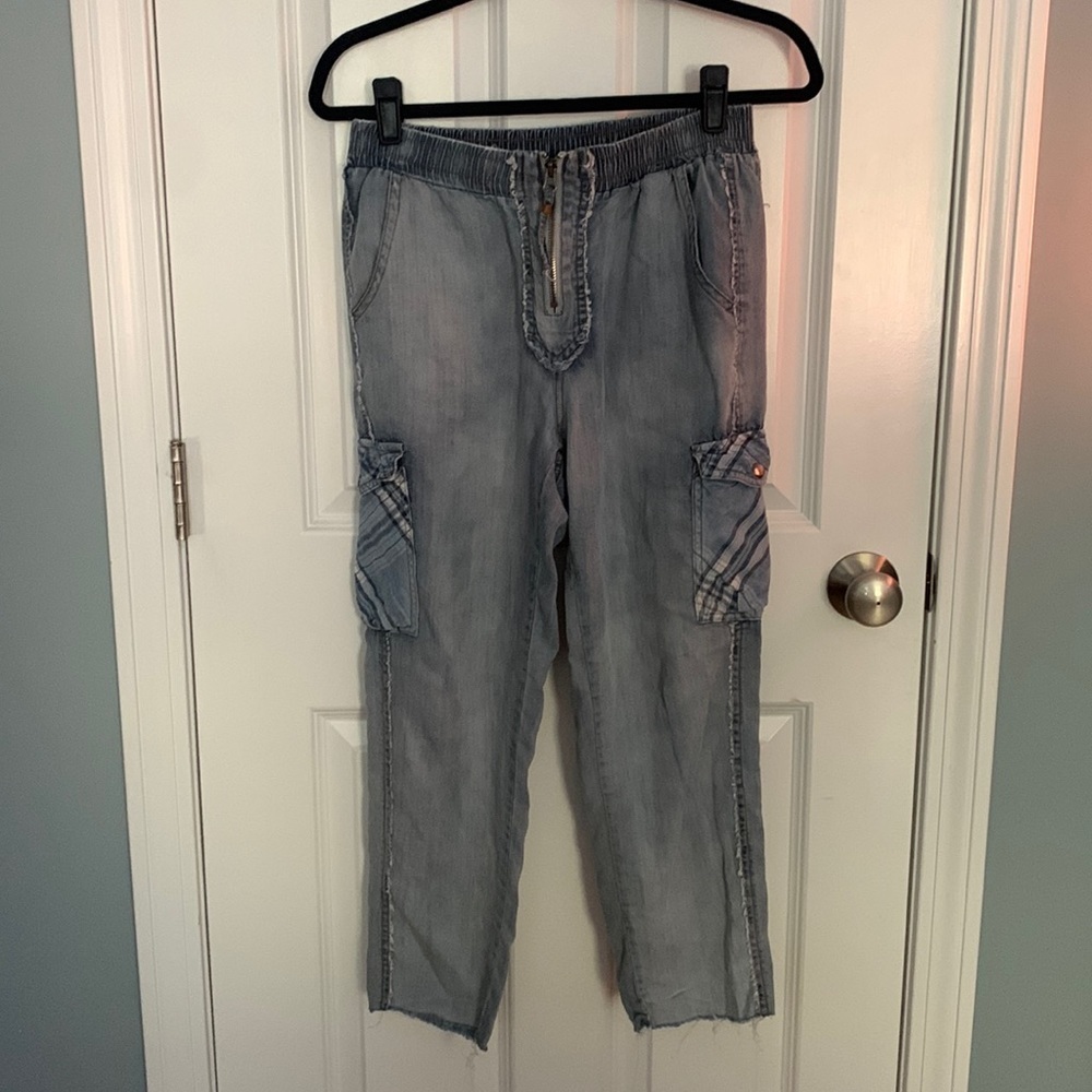 Raw Hem Lightwash Front‎ Zip Plaid Pocket Lightweight Denim Jogger